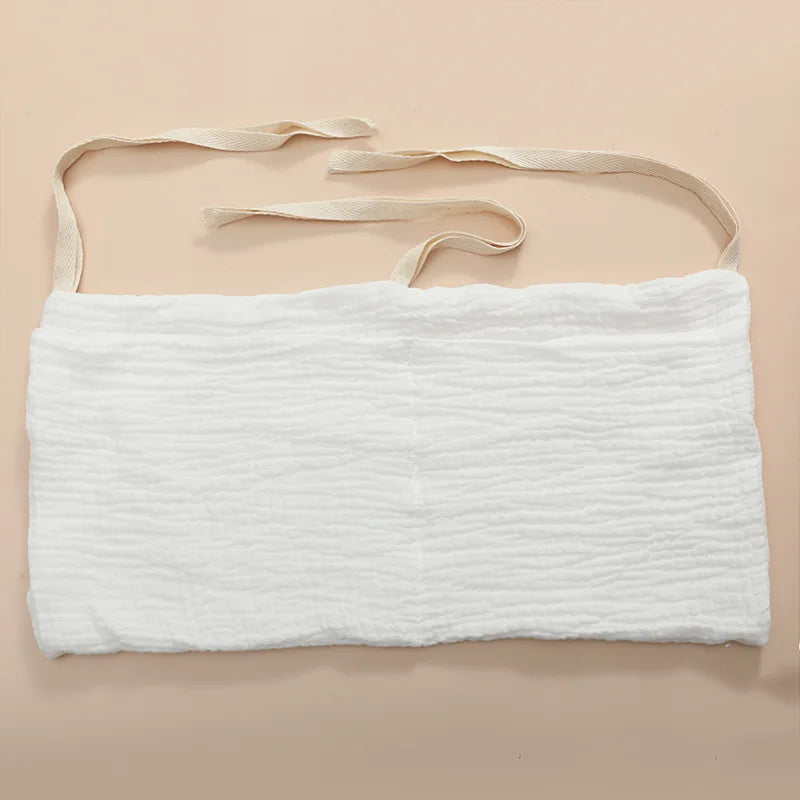 Organisateur de lit bébé multi-poches pour couches et accessoires